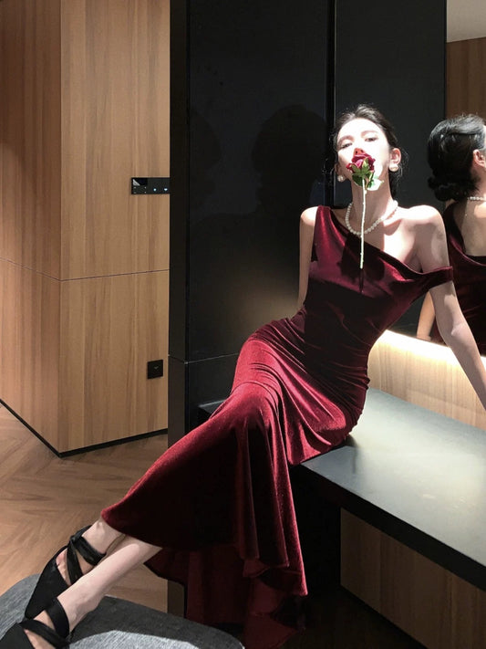 Schlichte Ballkleider Meerjungfrau One-Shoulder Burgund Samt Abendkleid Formelles Langes Formelles Kleid N3998