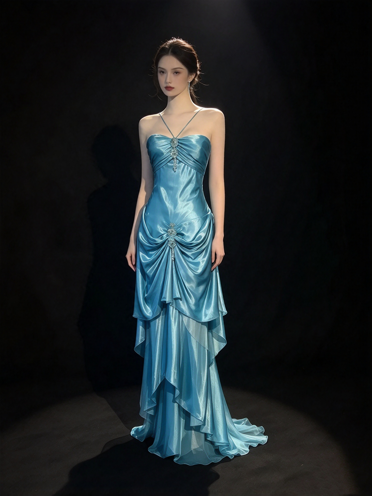 Bescheidene Abschlussballkleider Meerjungfrau Neckholder Blau Satin Ärmellos Mit Rüschen Formales Abendkleid N3828