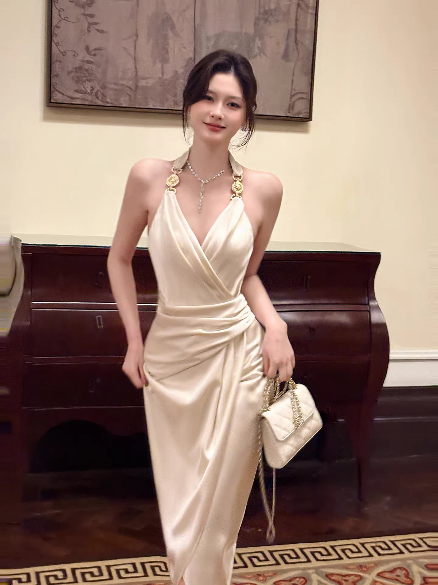 Robe de soirée fourreau dos nu en satin ivoire, style modeste, idéale pour un mariage, une soirée dansante ou un 20e anniversaire (AB2500)