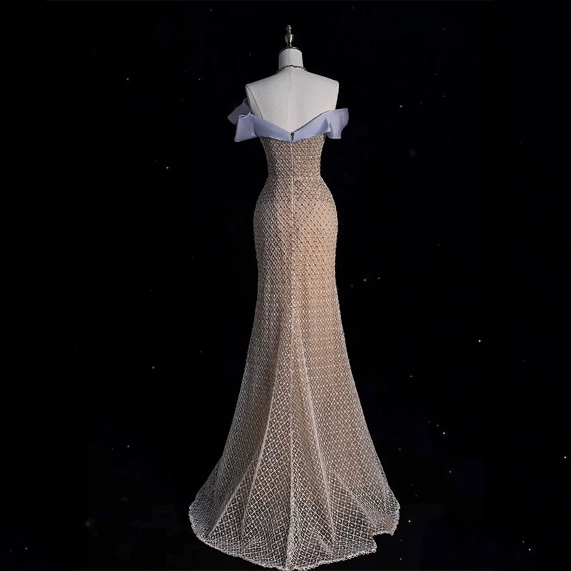 Elegantes, elegantes Meerjungfrauen-Abendkleid mit schulterfreiem Schnitt, champagnerfarbenen Akzenten und kurzen Ärmeln – langes, formelles Abendkleid AB2334