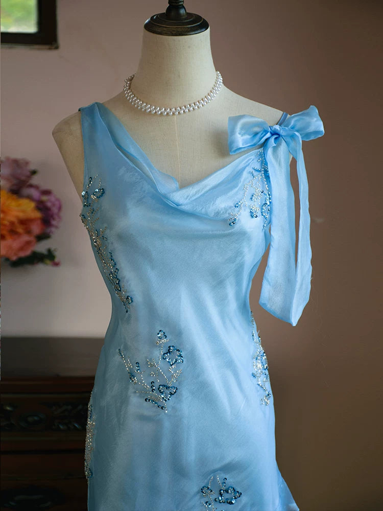 Robe de bal vintage années 80, bleu sirène, longueur genou, ornée de perles, inspiration soirée, tenue pour un 18e anniversaire AB2373