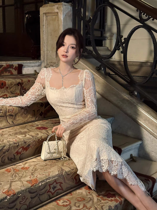 Sexy Meerjungfrauen-Abendkleid mit eckigem Ausschnitt, Spitze, weißen langen Ärmeln und Knöchellänge, auch als Hochzeitsgastkleid oder Outfit zum 22. Geburtstag geeignet (AB2491)