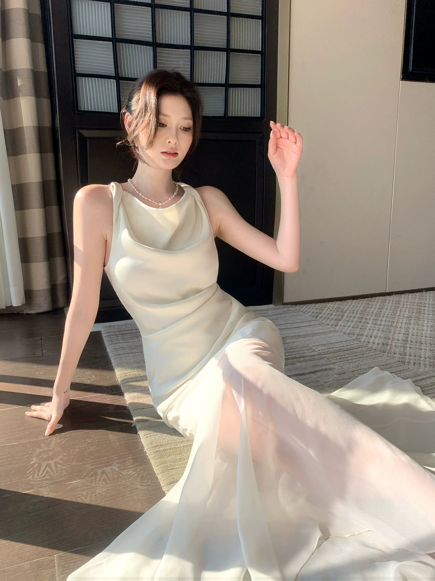 Robe de bal longue en satin satiné, col bénitier sirène, longueur cheville, idéale pour une soirée d'anniversaire ou un événement festif (AB2414)