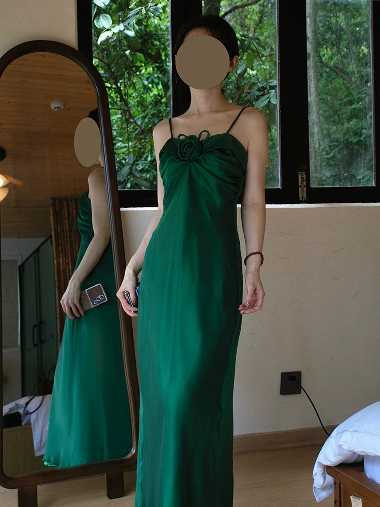 Robe de bal vintage années 60, coupe trapèze, bretelles spaghetti, vert foncé, inspiration robe de soirée longue, tenue pour un 18e anniversaire AB2385
