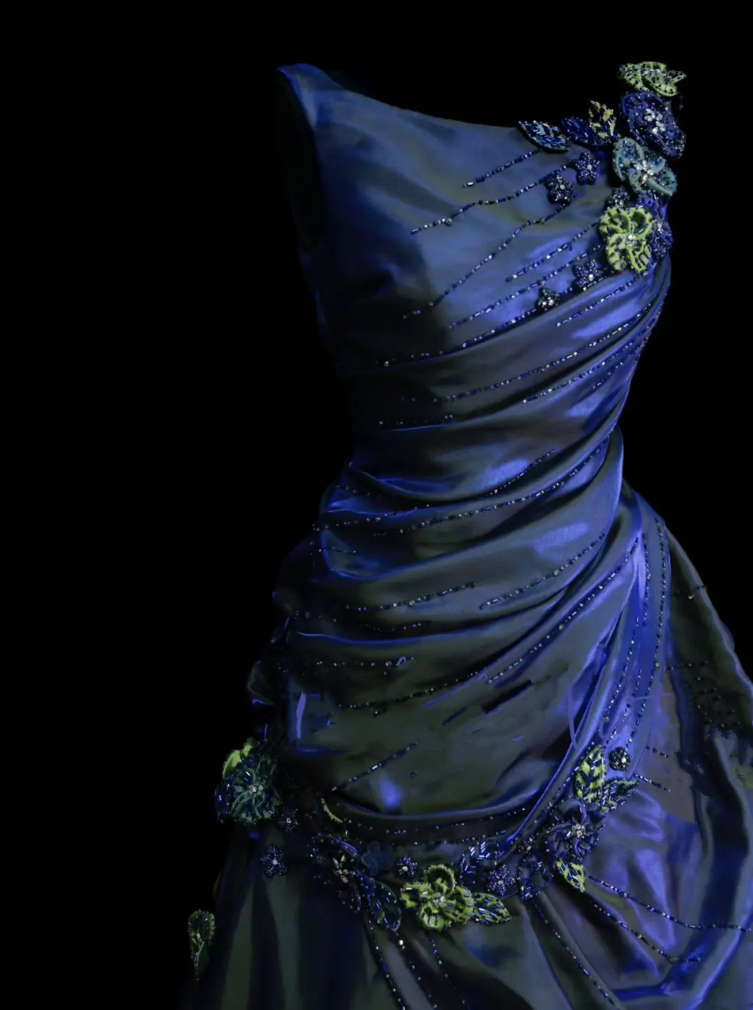 Einzigartiges Ballkleid aus königsblauem Satin mit U-Boot-Ausschnitt und mehrlagiger Perlenstickerei, langes Kleid für Quinceañera, Sweet 15 oder 16 Geburtstag, Modell OB012
