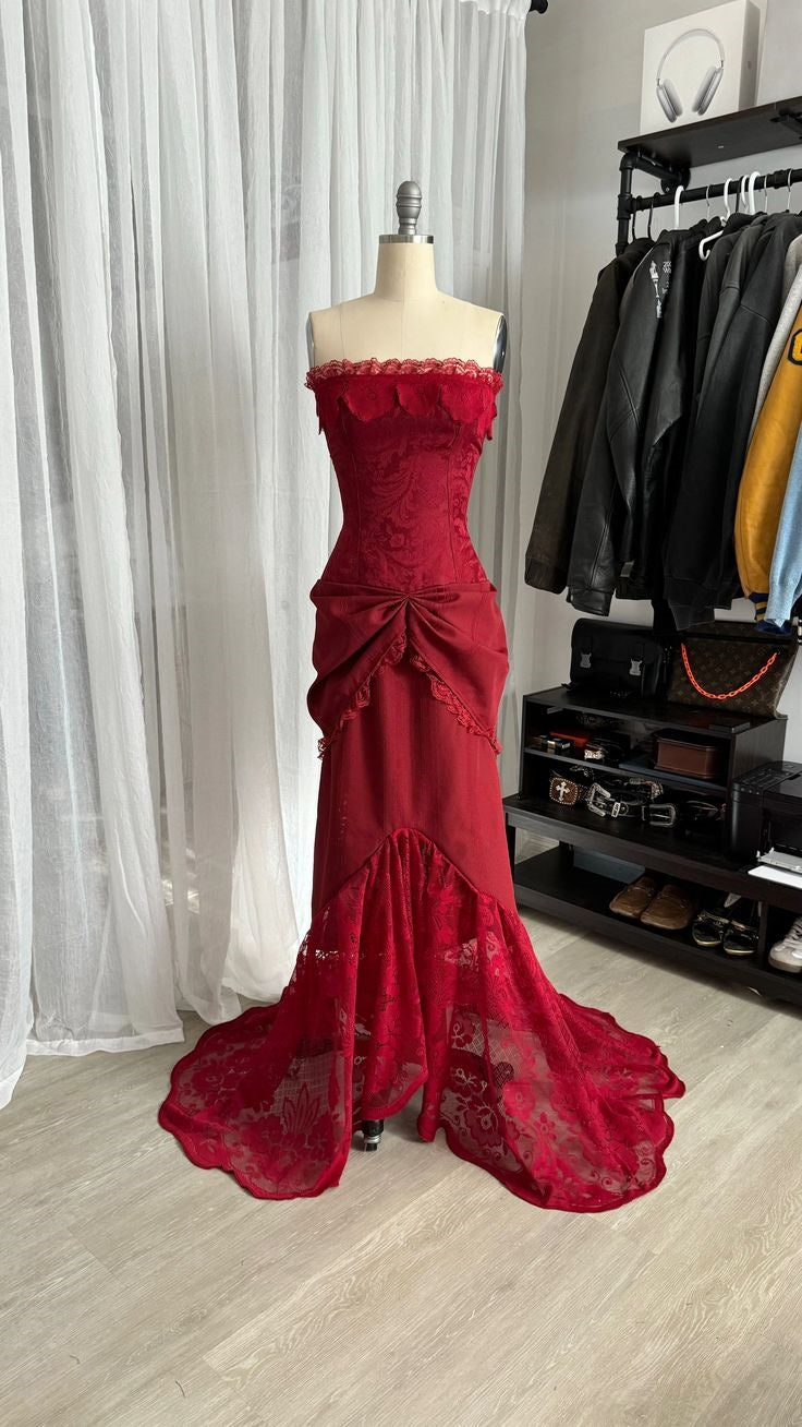 Elegante Meerjungfrau Trägerlose Burgund Spitze Lange Ballkleider Für Teenager Formelle Kleidung 20. Geburtstag Outfits Abendkleid RB1625