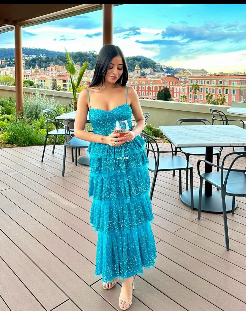 Bescheidenes Ballkleid mit Spaghettiträgern, blauer Tüll, Ballkleider, Partykleid, Outfits zum 16. Geburtstag, Abschlusskleid RB1723