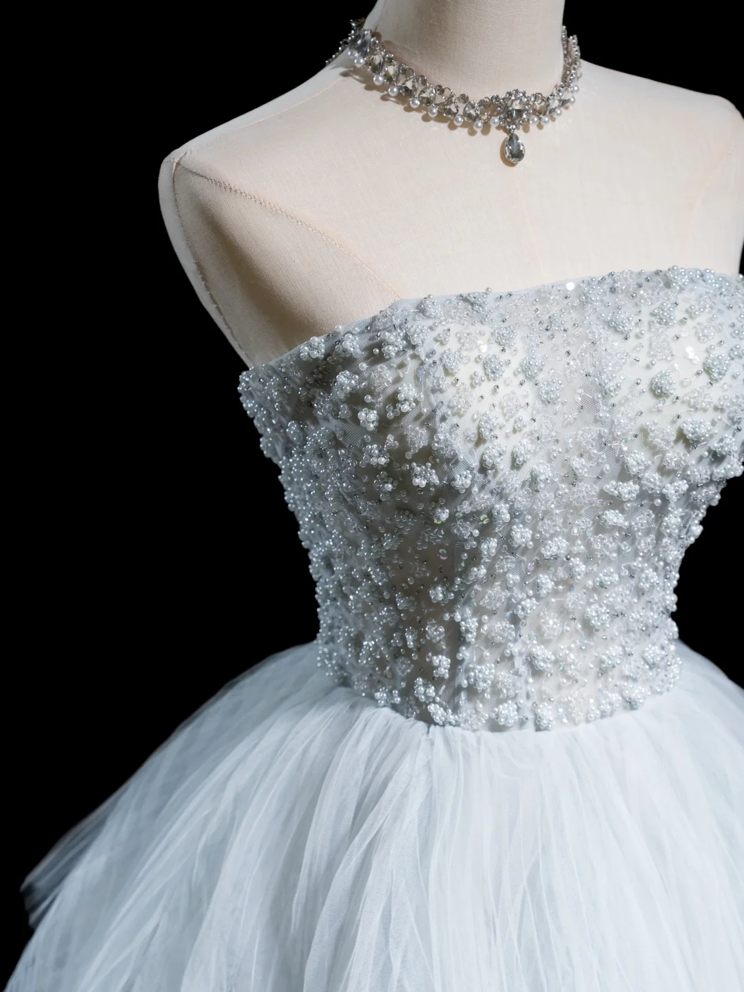 Zeitloses Ballkleid, trägerlos, hellblau, Tüll, lange Ballkleider für Teenager, formelle Kleidung, bodenlanges Ballkleid RB1857