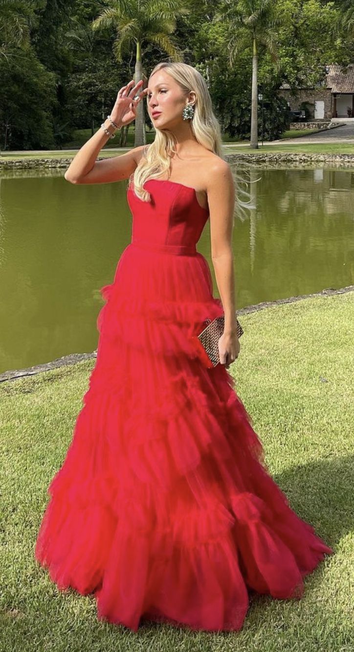 Vintage Ballkleid trägerlos rot Tüll Schichten Rüschen lange Ballkleider Inspiration formale Kleid RB2097