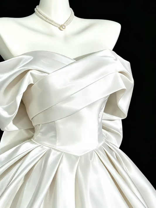 Unique Ball Gown Off The Shoulder White With Bow University Ideas Homecoming Dress Inspo Short Senior Party Cocktail Outfits RB7057