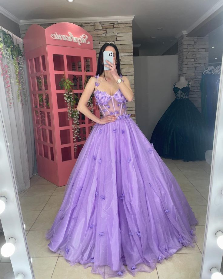 Modest Ball Gown Spaghetti Straps Lilac Lace Tulle Prom Dress Inspiration Long Party Formal Prom Dresses RB747