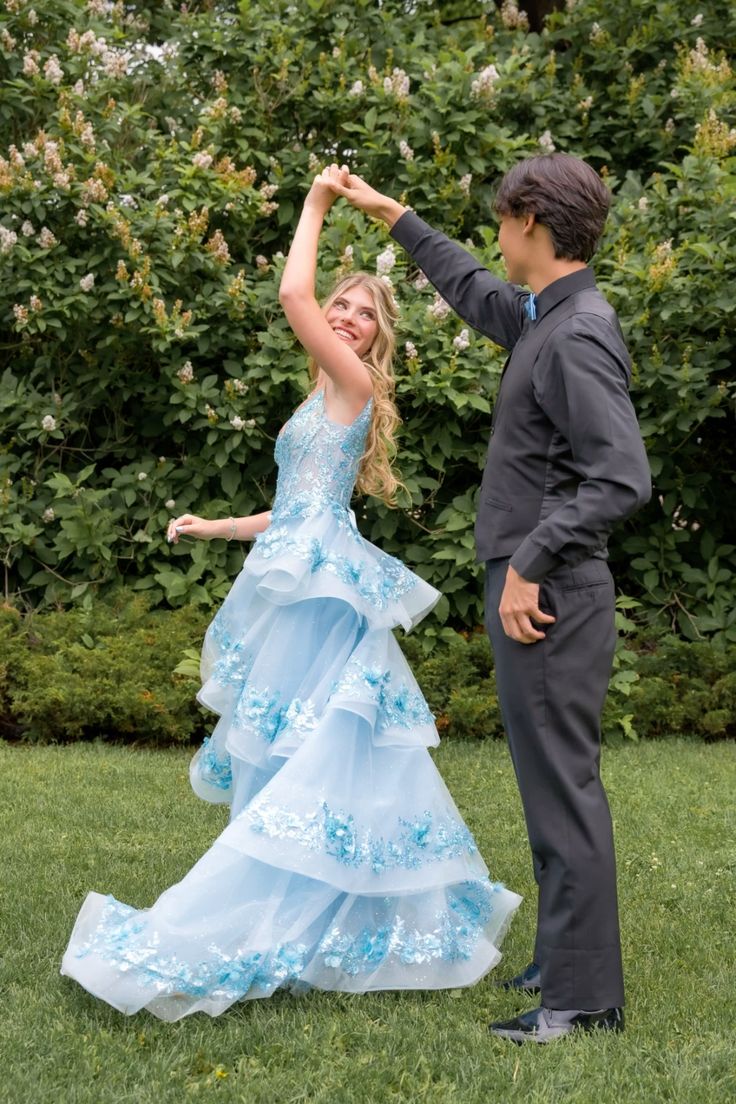 Modest Ball Gown Light Sky Blue Lace Prom Dresses Inspiration Trending Prom Gowns Princess Formal Prom Dress RB815
