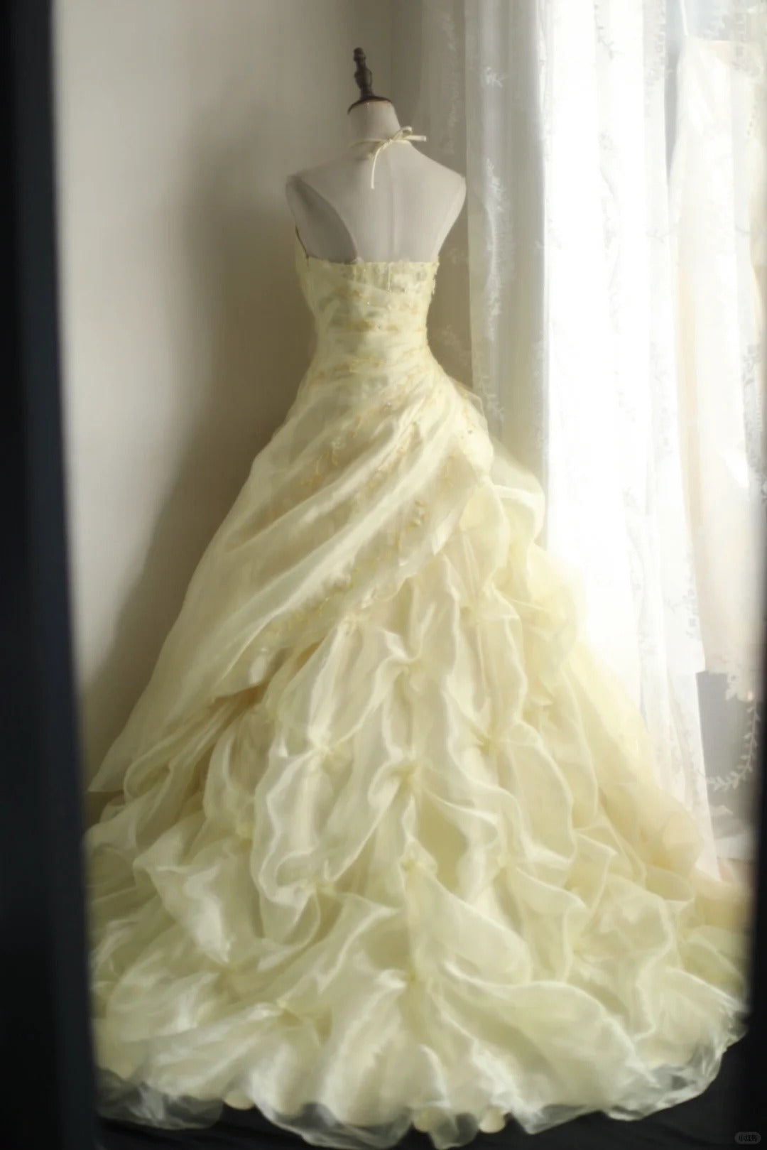 Gorgeous Yellow Chiffon Spaghetti Strap A-Line Long Wedding Dress Evening Dress RF0413