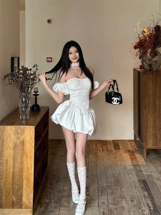 Sexy weißes schulterfreies A-Linie Satin kurzes Ballkleid Homecoming-Kleid RF0717