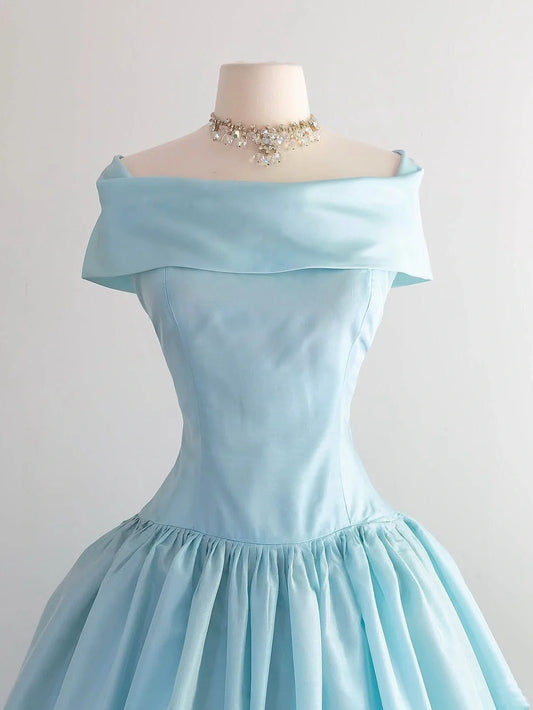 Elegantes blaues schulterfreies A-Linien-Satin-Langballkleid Homecoming-Kleid RF0722
