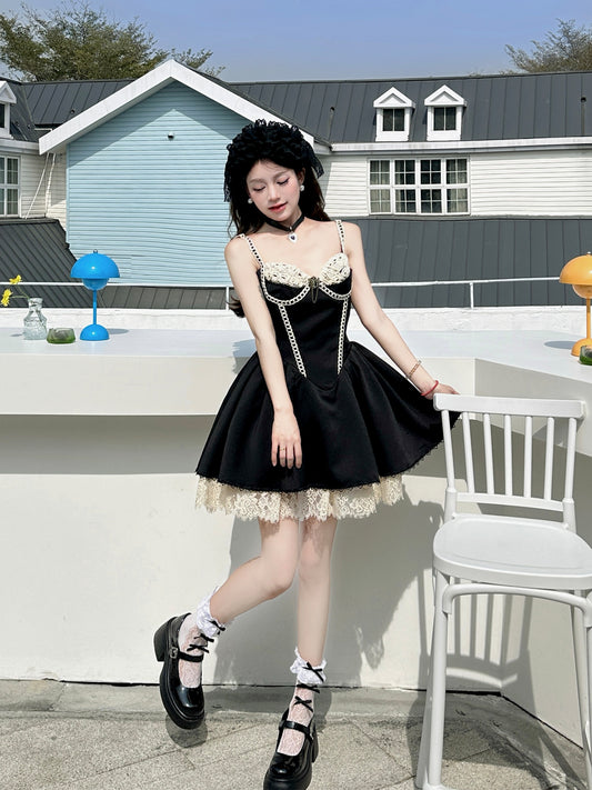 Süße schwarze Spaghettiträger A-Linie Spitze Satin kurze Ballkleider Homecoming Kleider RF0797
