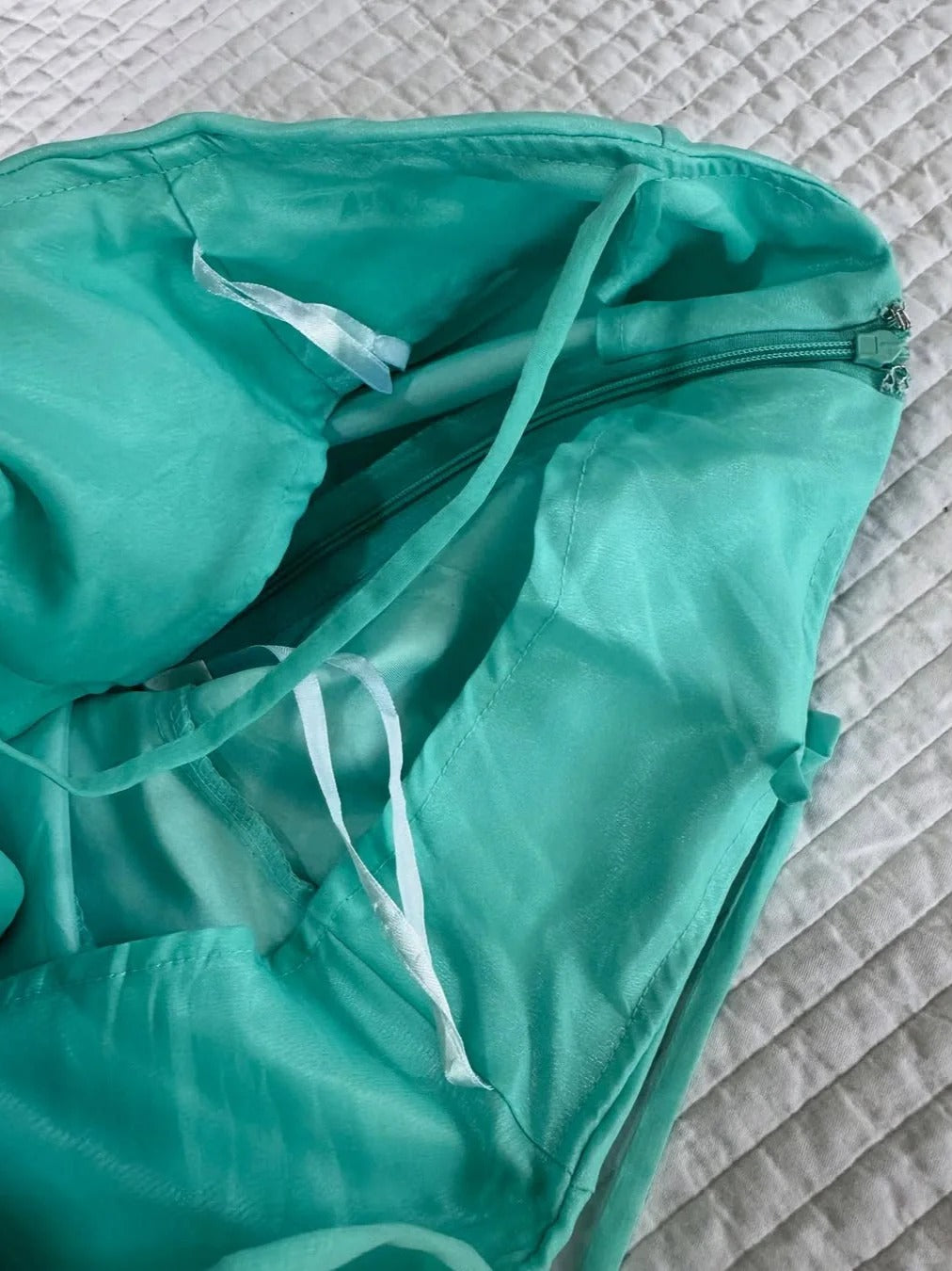 Atemberaubendes kurzes Partykleid aus Tüll in Tiffany-Blau mit Spaghettiträgern RF0871