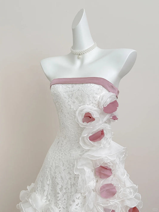 Süßes trägerloses weißes Spitzen-A-Linien-Tüll-Kurzballkleid Geburtstagsparty-Kleid RF0902