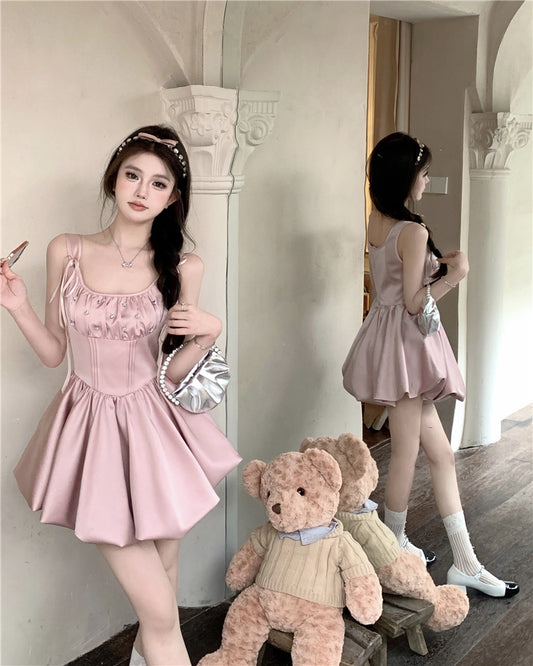 Süßes rosa A-Linien-Träger-Satin-Kurzes Freizeitkleid RF0999