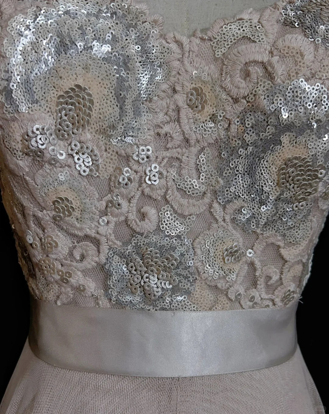 Robe de soirée élégante rose poudré avec bretelles fines et dentelle à sequins, robe de bal à paillettes N2834
