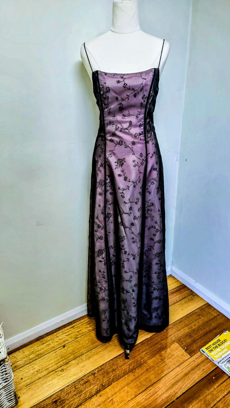Prom Dress A Line Spaghetti Straps Lilac Satin Black Tulle Floor Length High School Graduation Party Dress RC1024