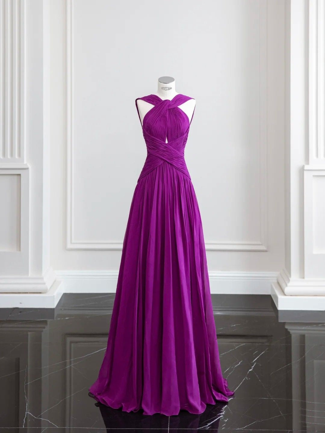 Robe de bal de fin d'année modeste pour lycéennes - Inspiration pour les lycéennes - Robe longue semi-formelle à bretelles dos nu couleur raisin avec plis - AB2189
