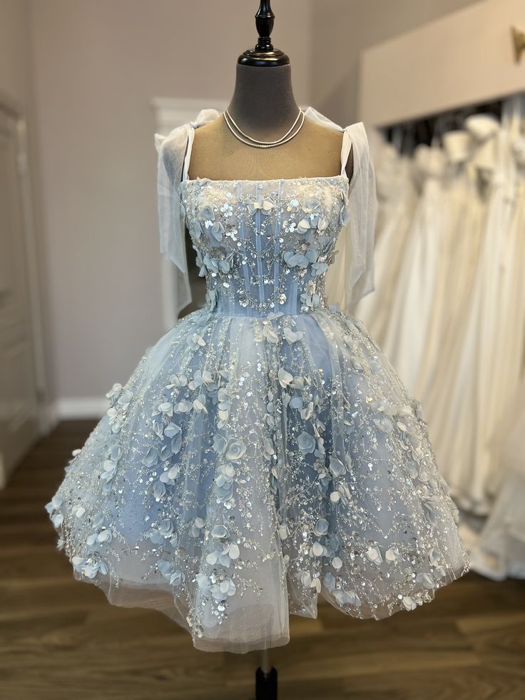 Robe de soirée scintillante à bretelles spaghetti, mini robe courte à sequins bleu ciel pour 19e anniversaire, robes de bal de promo RB4136