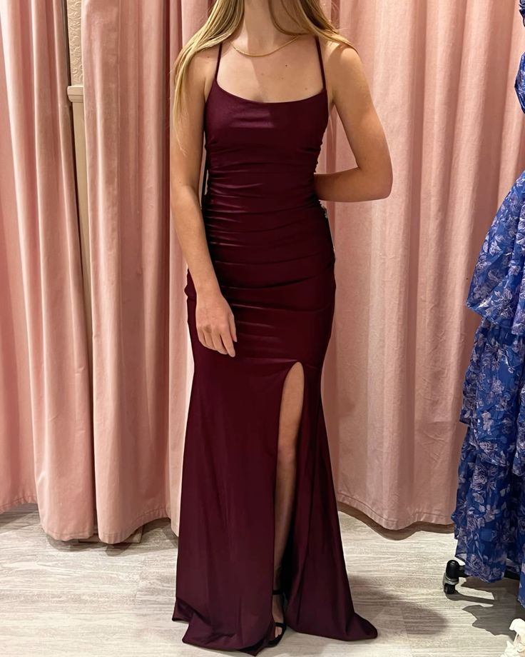 Modest Mermaid Halter Burgundy Wine Red Prom Dresses With Slit Evening Party Formal Gown 20th Birthday Outfits AB816