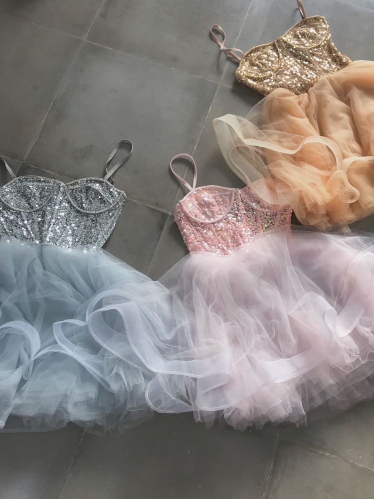 Robe de soirée bustier à bretelles fines en tulle mini courte pour le 20e anniversaire, Robes de bal de promo RB4158