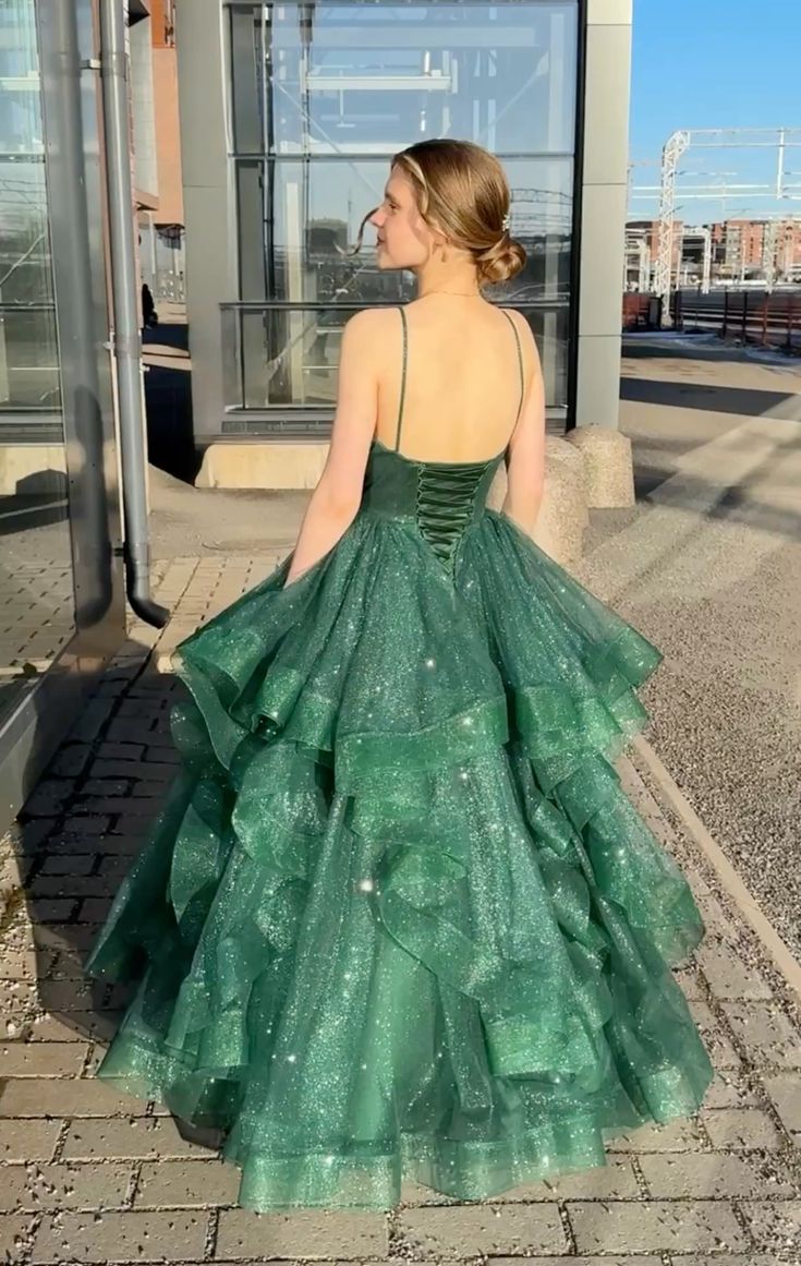 Robe de bal modeste à bretelles spaghetti, en tulle vert émeraude, longue robe pour fête d'anniversaire de 16 ans, robe de soirée AB1166