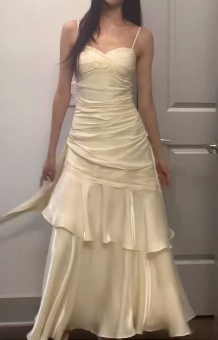 Robes de soirée pour invitées, simples, type sirène, à fines bretelles, avec volants, en satin, pour la plage, le printemps, l'été, l'inspiration jardin N2307