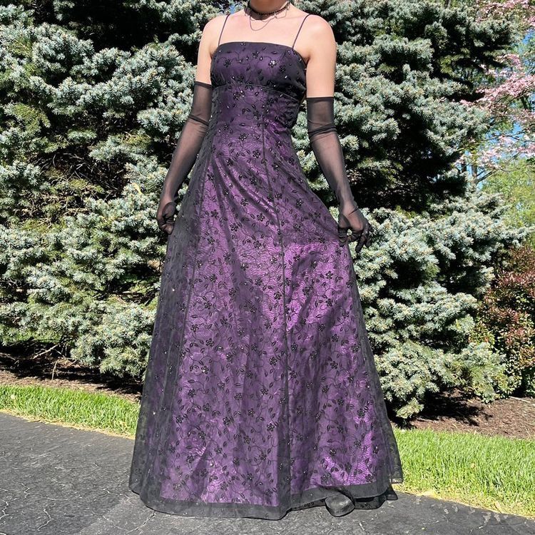 Prom Dress A line Spaghetti Straps Purple Satin With Gloves Floor Length Graduation Party Dress RC1056