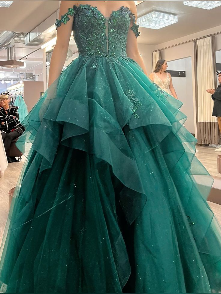 Elegantes, schulterfreies Ballkleid aus Tüll und Spitze mit Applikationen, langes grünes Abendkleid AB470