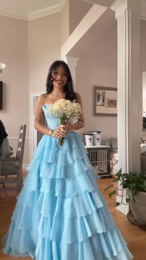 Unique Ball Gown Sweetheart Blue Chiffon Slit Prom Dresses Formal Long Tiered Evening Party Gowns Vestidos De Dia AB580