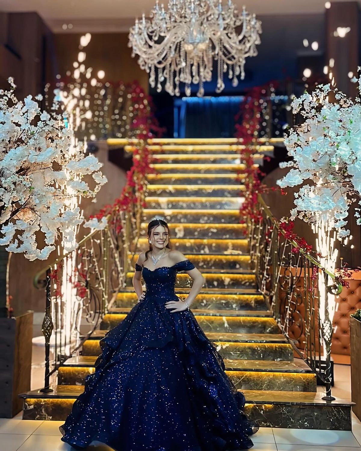 Robe de bal bleu marine à épaules dénudées, robe de quinceañera à sequins, robe de luxe pour anniversaire (15-16 ans), AB1811
