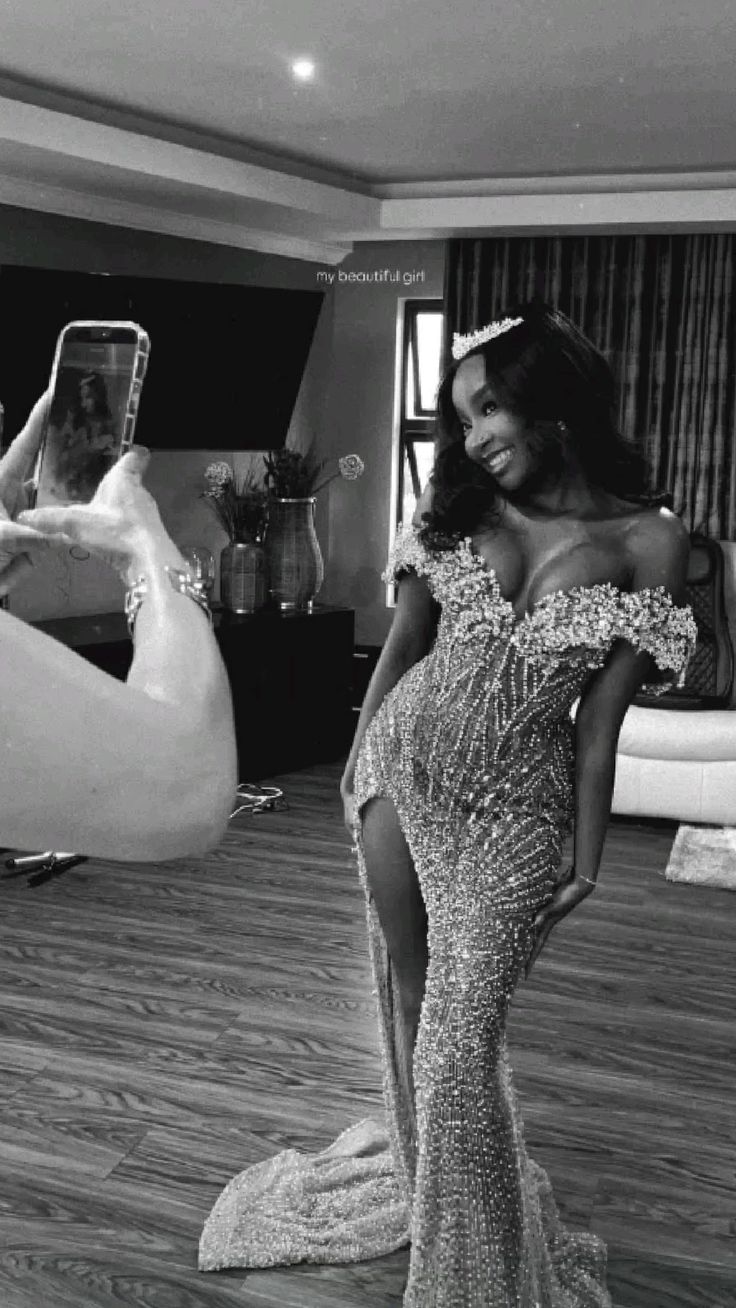 Robe de bal sirène à paillettes, épaules dénudées, pour jeunes filles noires, ornée de sequins argentés, perles et cristaux, longue robe de soirée fendue N815