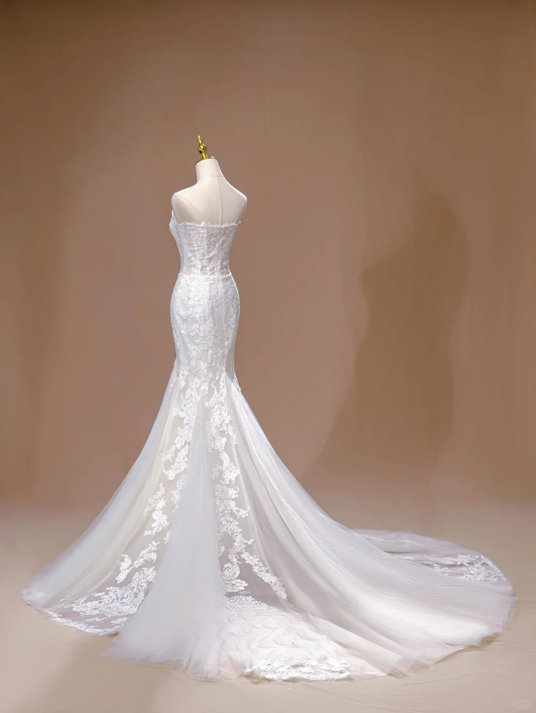 Prinzessin Meerjungfrau Liebsten Ärmellose Lange Weiße Spitze Brautkleid Schöne Formale Nette Brautkleider DH2809