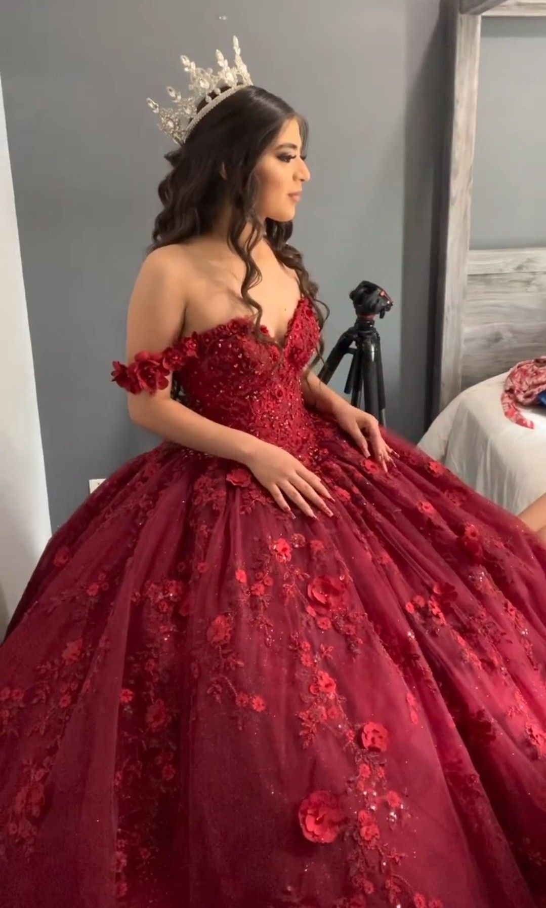 Cute Burgundy Ball Gown Off The Shoulder Quinceanera Dress Flowers Birthday Luxury Dress Sweet 15 16 Birthday Gown AB1813