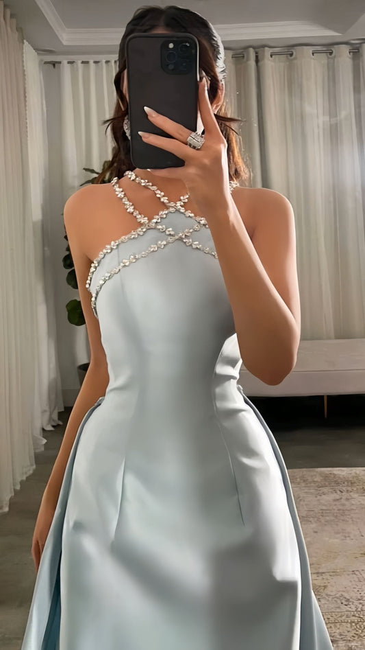Schlichtes Etuikleid aus hellblauem Satin mit Neckholder, Frühlings-Ballkleid, lange Ballkleider N2682