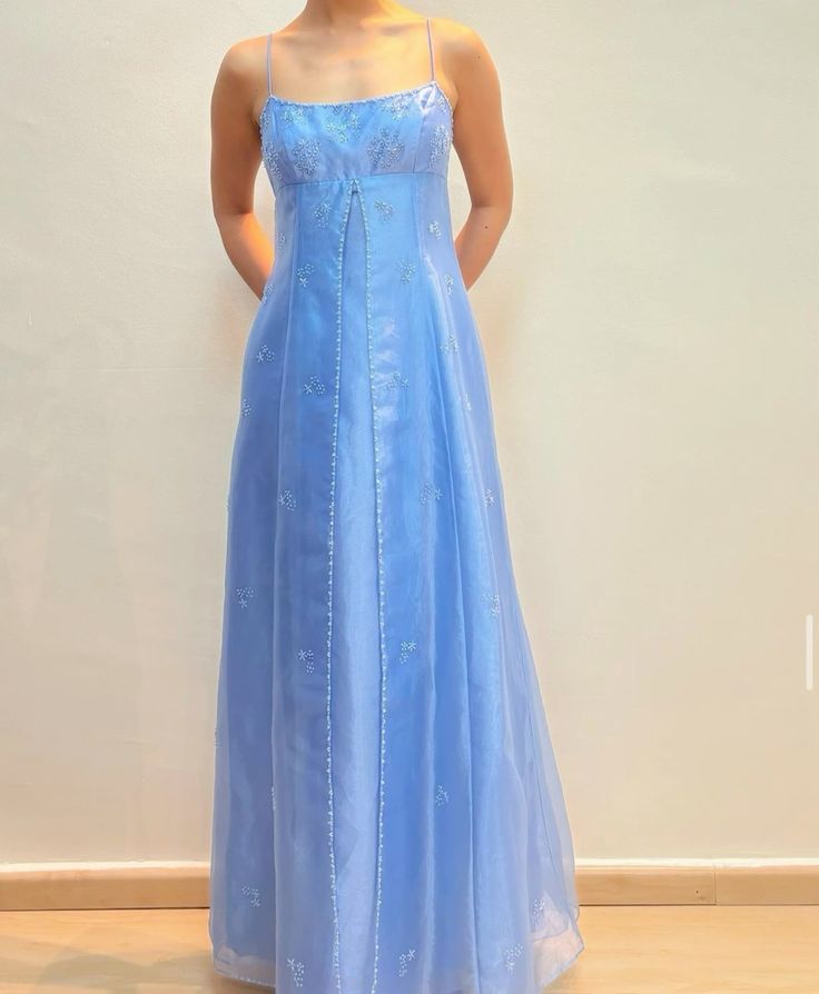 Robes de bal longues pour femmes modestes bleu ligne A à fines bretelles avec perles sans manches N4173
