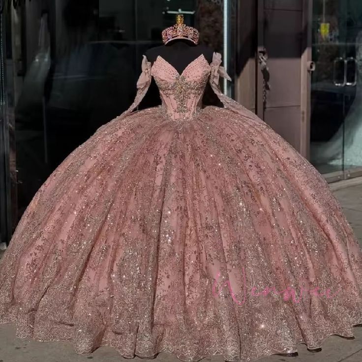 Robe de bal princesse rose à décolleté cœur avec dentelle et perles, longue et élégante, idéale pour une quinceañera, un anniversaire de 15 ou 16 ans (AB1413)