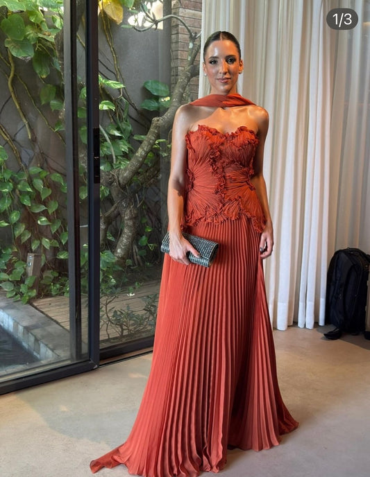Bezauberndes, ärmelloses, langes A-Linien-Abendkleid in Rostrot mit Herzausschnitt, inspiriert von der Idee für Hochzeitsgäste, AB261