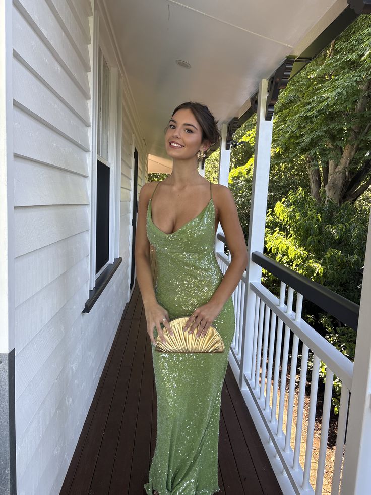 Modest Prom Dresses Mermaid Halter Sequin Green Long Party Evening Formal Gown RC1204