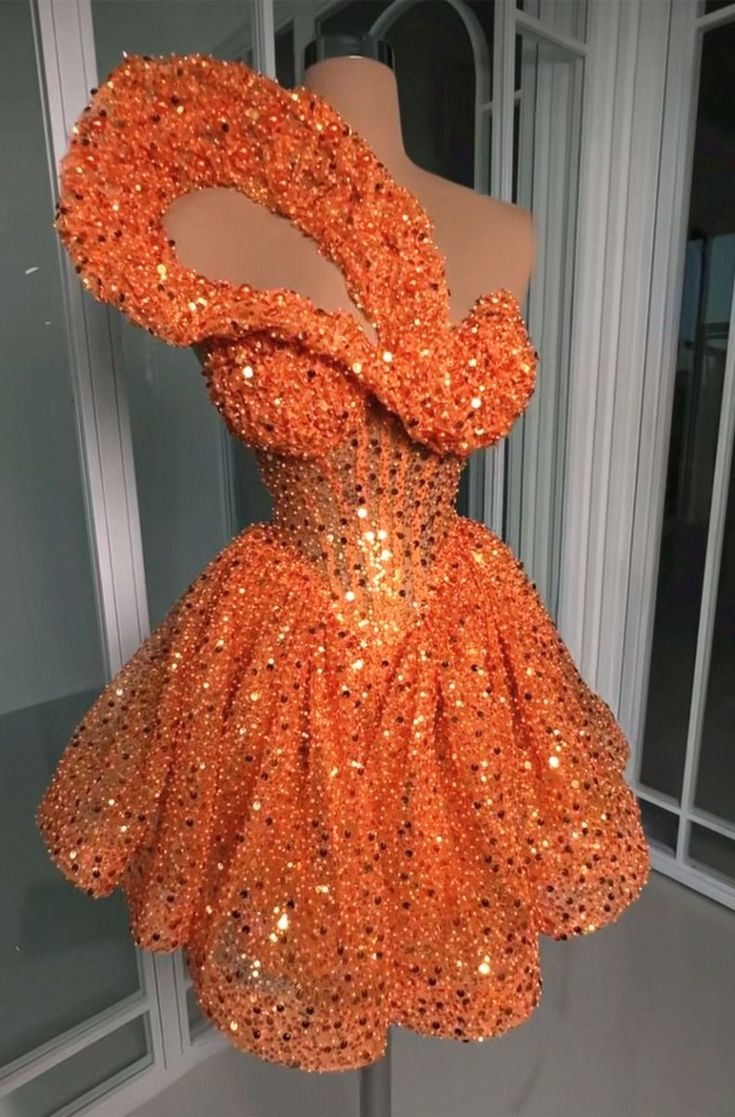 Elegantes Ballkleid, schulterfrei, orangefarbene Pailletten, kurze Inspiration, Hoco-Kleid, Mini-Heimkehrkleider RB4149