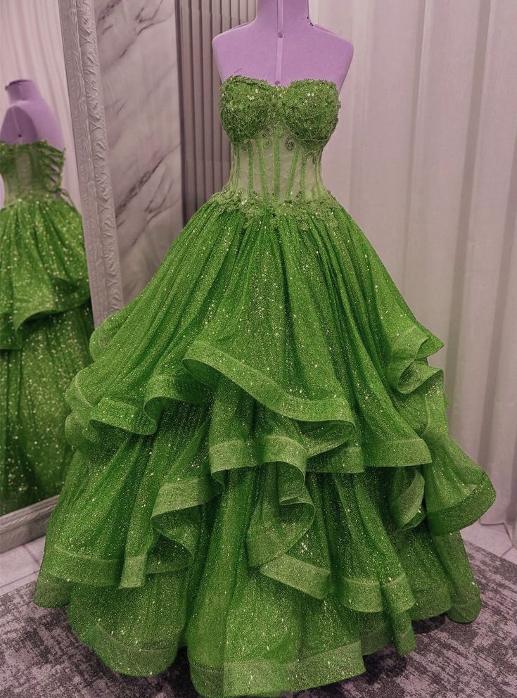 Robe de bal verte élégante sans bretelles avec dentelle pour femme, robe de soirée, inspiration robe de bal de fin d'année, robe pour un 22e anniversaire AB1431