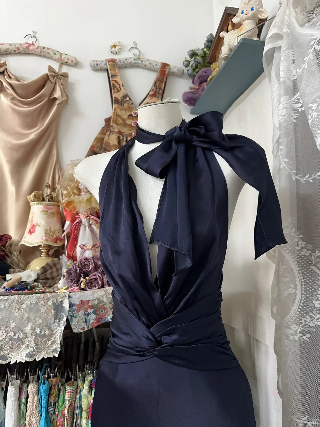 Elegant Mermaid V Neck Black Satin Long Prom Dresses For Teens Evening Outfits Formal Dress N1049