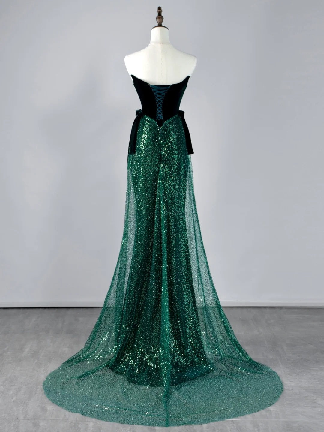 Robe de bal longue plissée vert foncé à paillettes, sans bretelles, style sirène, N850
