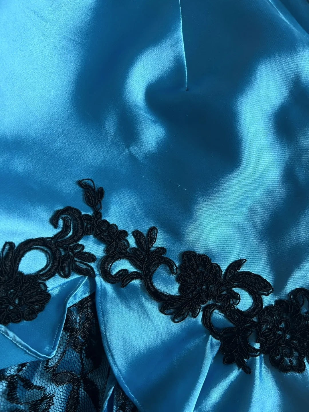 Vintage-Ballkleid Inspo Meerjungfrau Neckholder Blau Satin Mit Schwarzer Spitze 80er Jahre Langes Abendkleid N2833