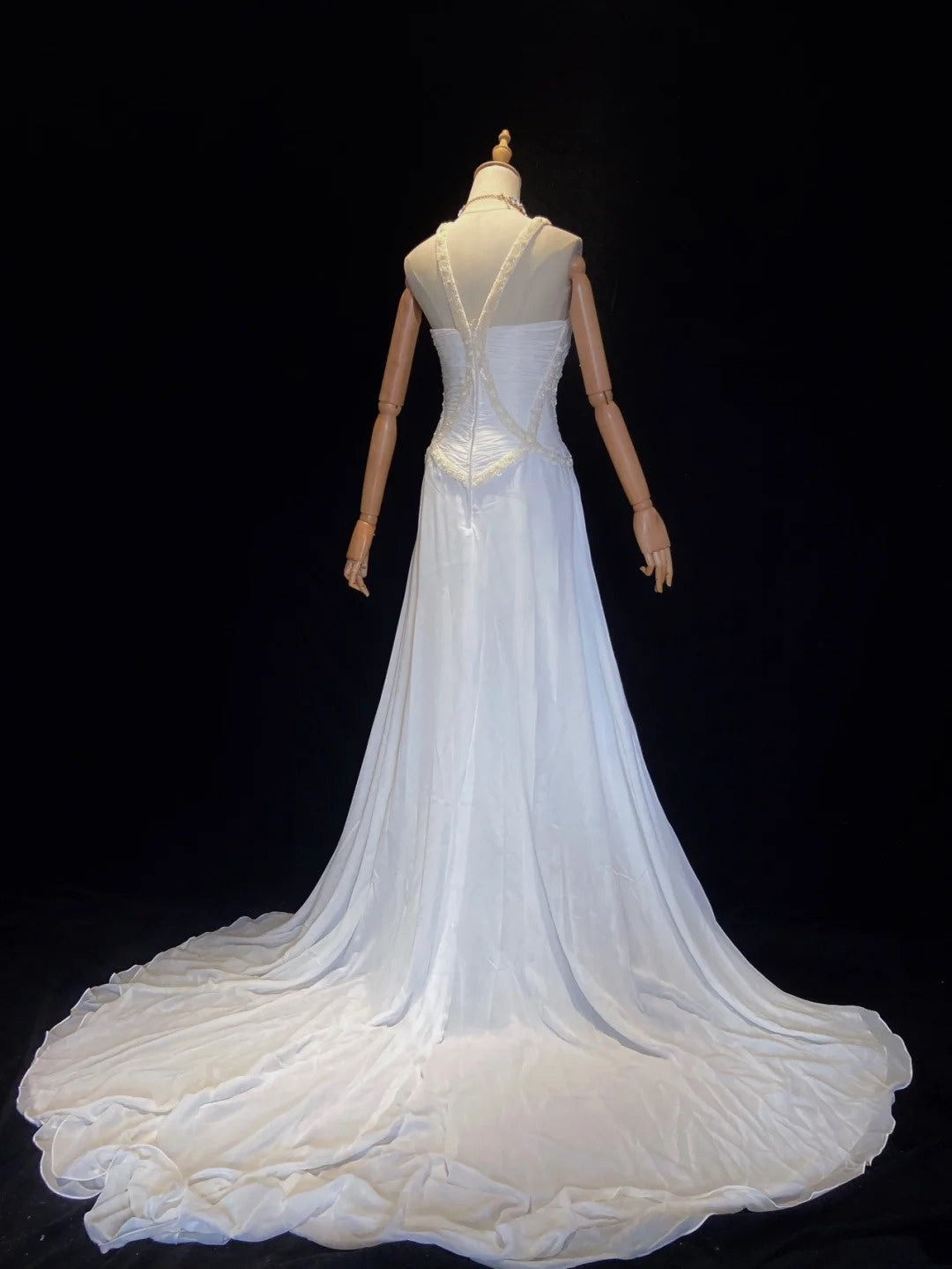 Romantische Meerjungfrauen-Brautkleider Neckholder Chiffon mit Perlen Weißes langes Brautkleid N3404