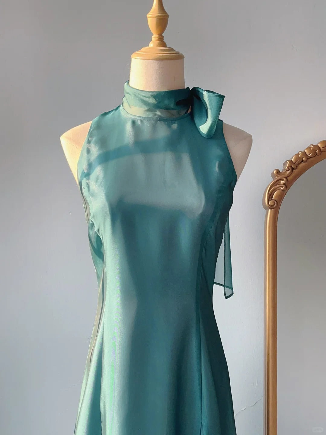 Bescheidene A-Linie Neckholder Ärmelloses Midikleid Chiffon Frühling Sommer Event Outfits Hochzeitsgastkleider RB3243